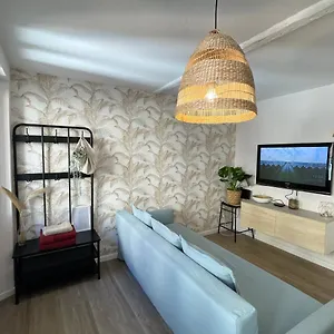 appartement-leon-port-de-toulon-depart-corsica-ferry.fr-provencehotel.com/